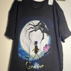 Coraline Medium graphic tee